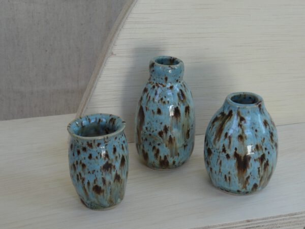 Handgemaakt mini vaasje van steengoed
