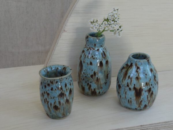 Handgemaakt mini vaasje van steengoed