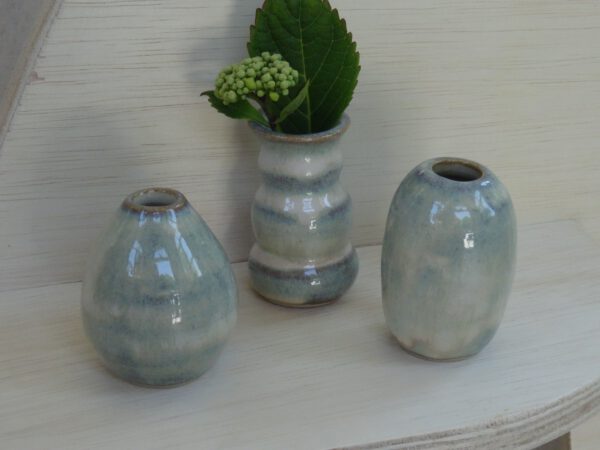 Handgemaakt mini vaasje van steengoed