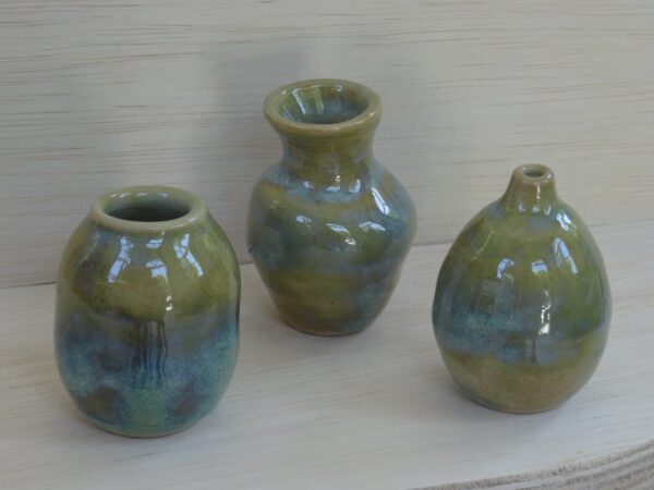 Handgemaakt mini vaasje van steengoed